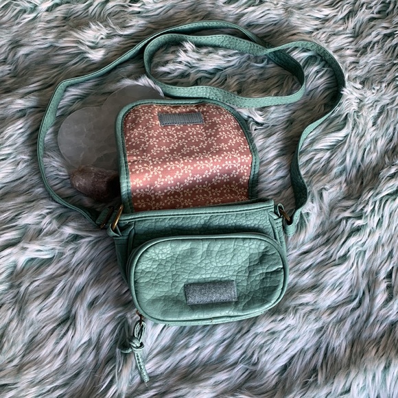 D-Fusion, Teal Shoulder Purse - Picture 7 of 15